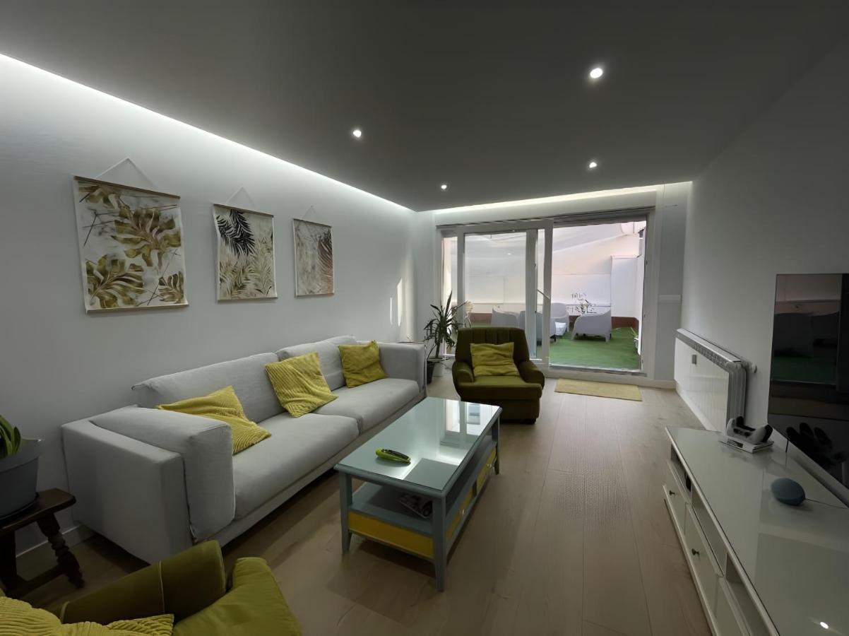 Amplio Y Moderno Piso De 4 Habitaciones Y Terraza Pontevedra Exterior foto
