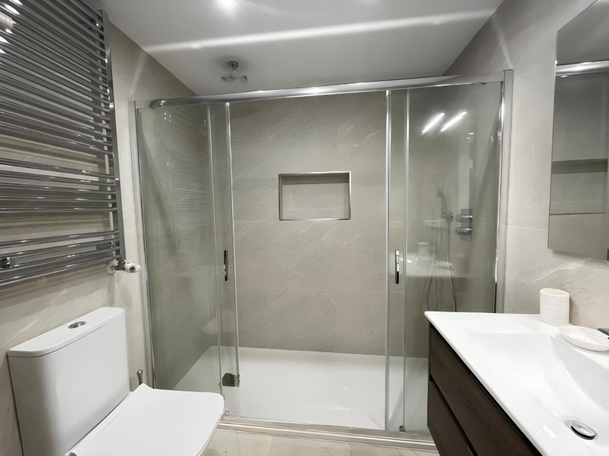 Amplio Y Moderno Piso De 4 Habitaciones Y Terraza Pontevedra Exterior foto
