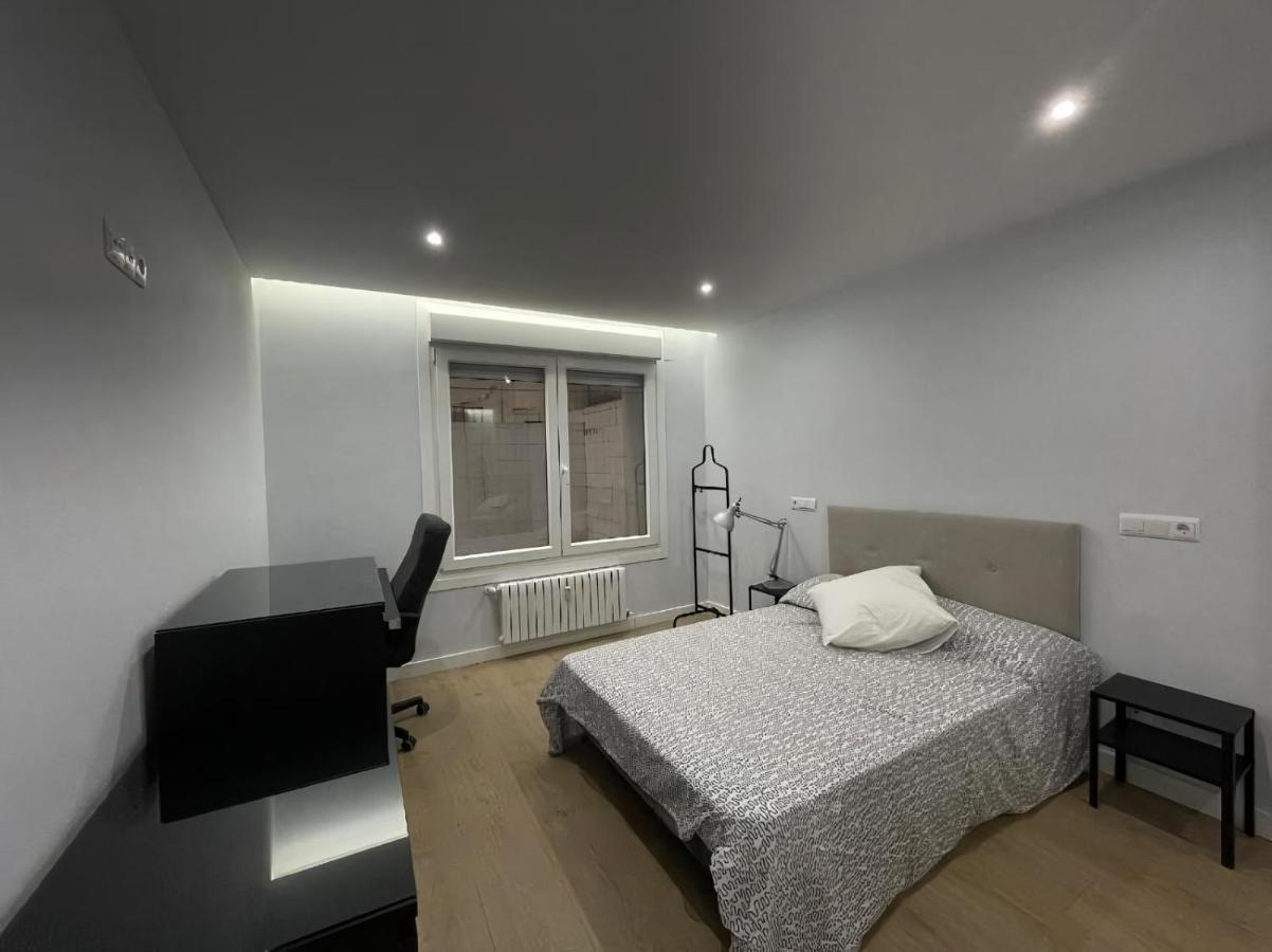 Amplio Y Moderno Piso De 4 Habitaciones Y Terraza Pontevedra Exterior foto