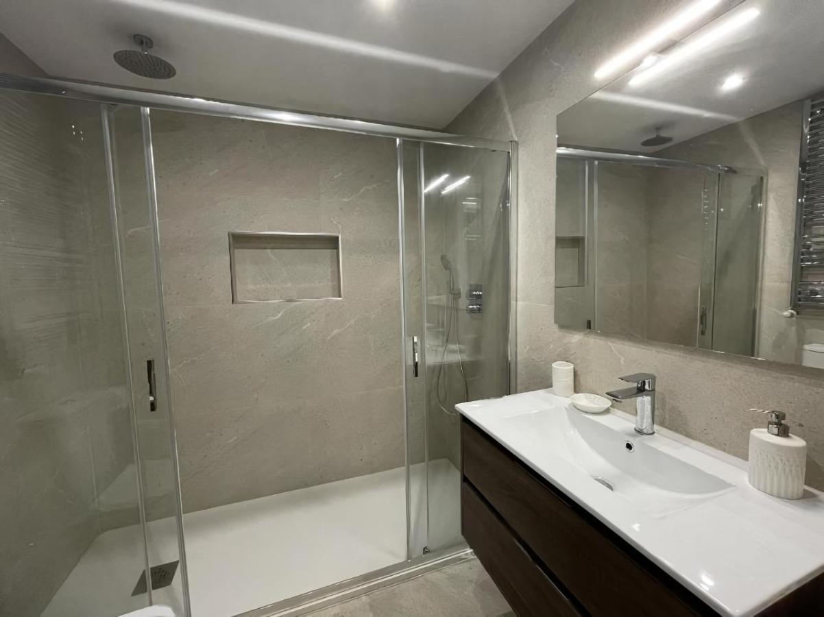 Amplio Y Moderno Piso De 4 Habitaciones Y Terraza Pontevedra Exterior foto