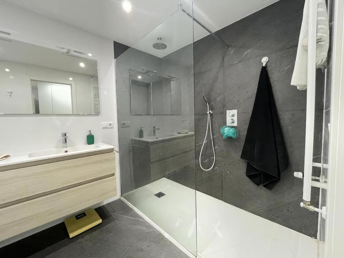 Amplio Y Moderno Piso De 4 Habitaciones Y Terraza Pontevedra Exterior foto